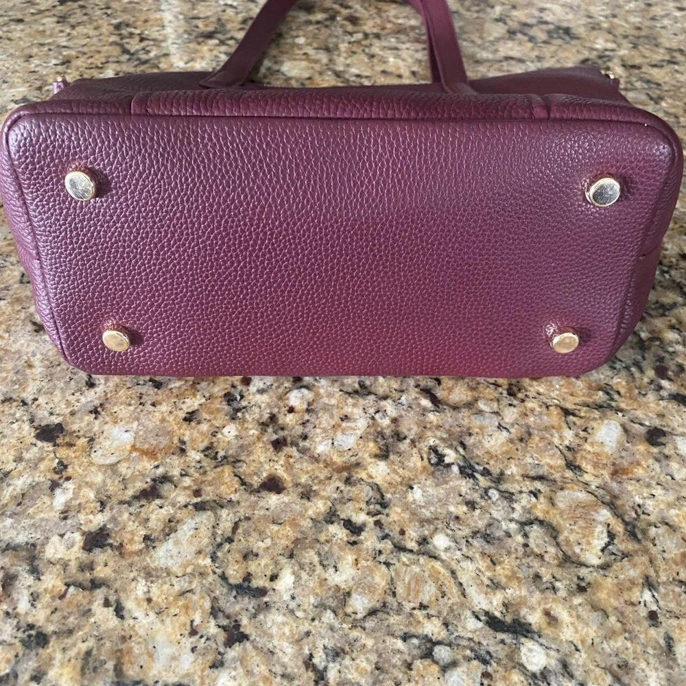 Vera Bradley Burgundy Tote Bag - Picture 5 of 7